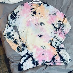 ⭐️SOLD⭐️ Small VS Pink Campus long sleeve